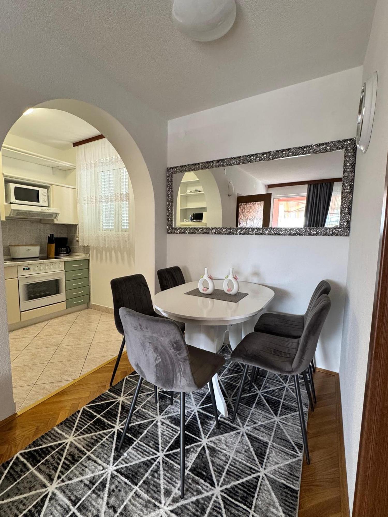 Senada Apartments Selce Exterior photo